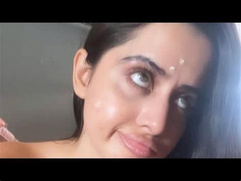 urfi javed naked|Uorfi Javed Reveals Her Nude Photos Got Leaked From。